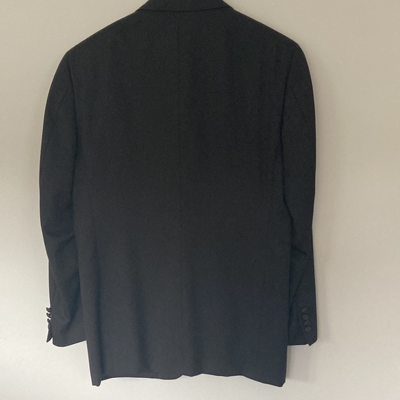 Joseph Abboud tuxedo, black, single breasted,40R,3;W - Picture 3 of 10